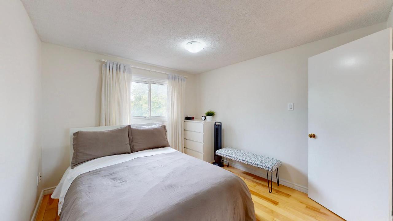 Modern Bright Cozy 3Bed 3Bath Vacation House In Ajax, Greater Toronto Area Gta, On, Canada Exterior photo